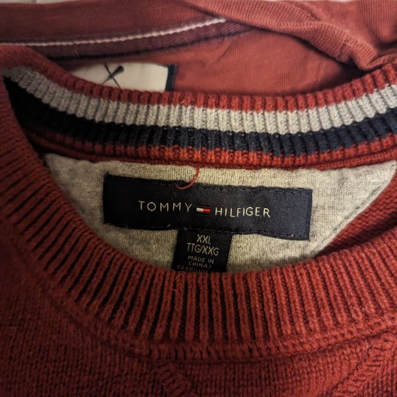 Tommy Hilfiger Crewneck - Picture 2 of 2